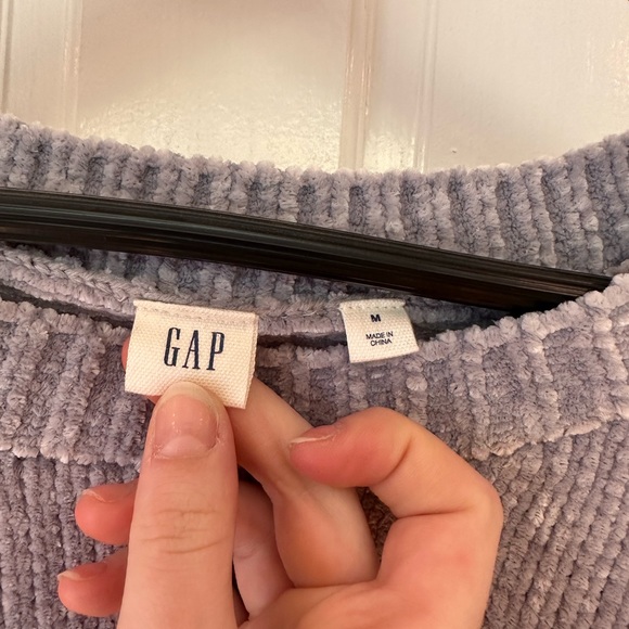 GAP super soft, slouchy sweater - Picture 3 of 3